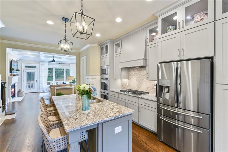 232 Chastain Preserve Ln NE, Atlanta, GA 30342 - photo 1