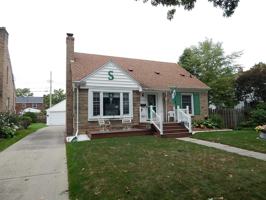 2308 Wellington Rd, Lansing, MI 48910 - photo 1