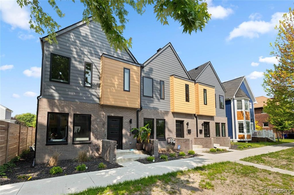 3417 Cochrane St, Detroit, MI 48208 - photo 1