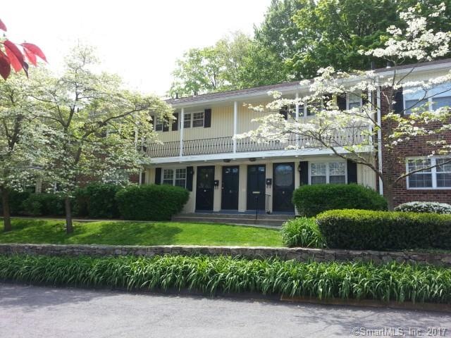 245 Unquowa Rd unit 17, Fairfield, CT 06824 - photo 1