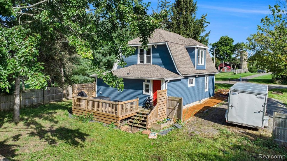 11075 Hill Rd, Swartz Creek, MI 48473 - photo 1