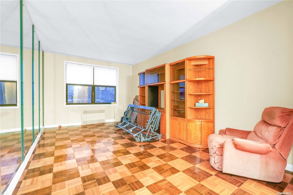 14221 26th Ave unit 3G, Flushing, NY 11354 - photo 1