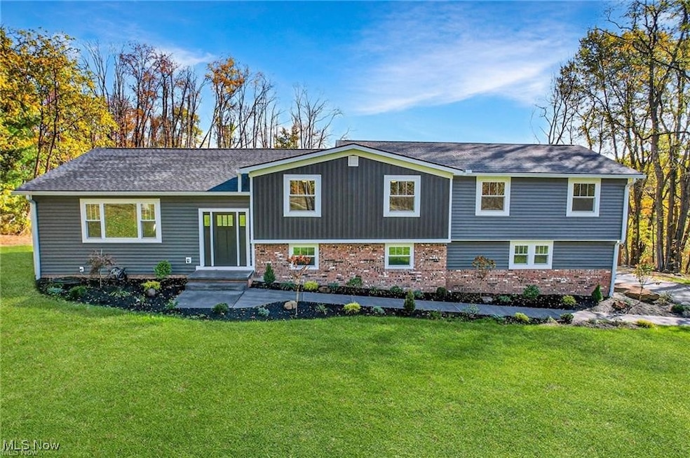 12005 Auburn Rd, Chardon, OH 44024 - photo 1