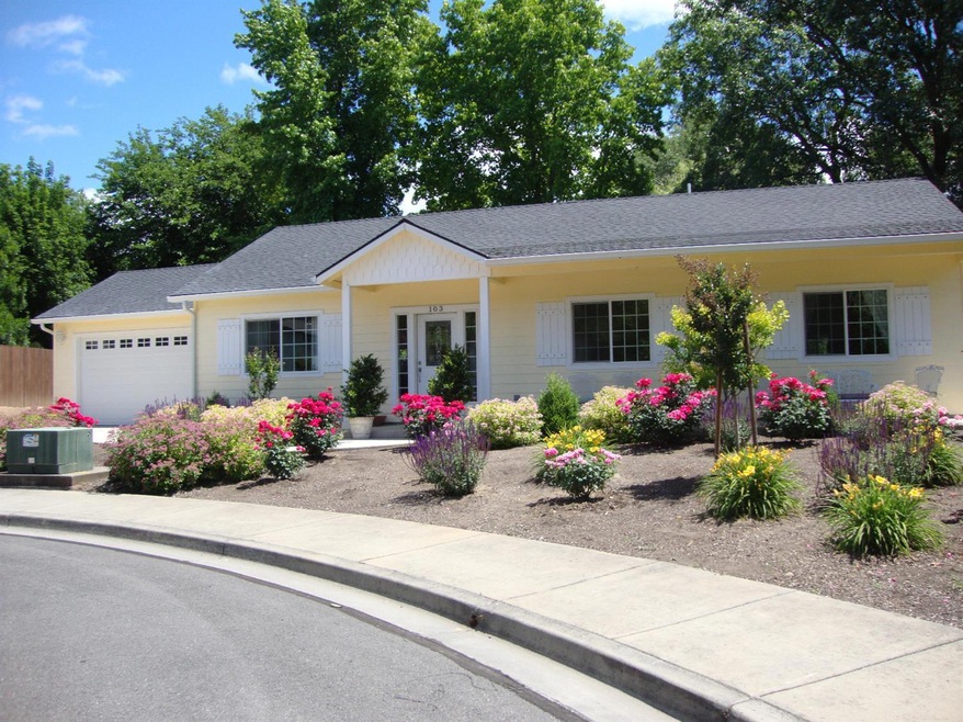 103 Brolin Ct, Rogue River, OR 97537 - photo 1