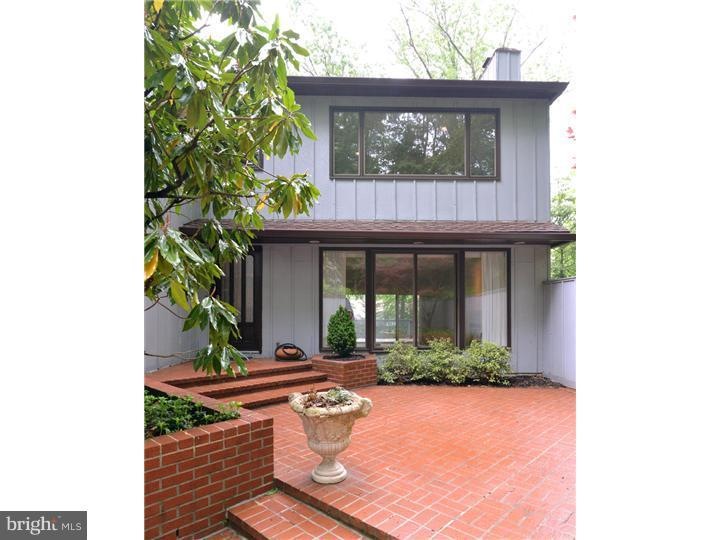 10 Brandywine Falls Rd, Wilmington, DE 19806 - photo 1