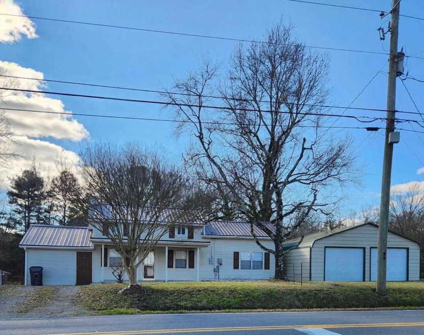 112 E Varnell Main