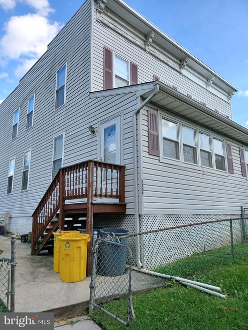 2409 Hammonds Ferry Rd, Halethorpe, MD 21227 - photo 1