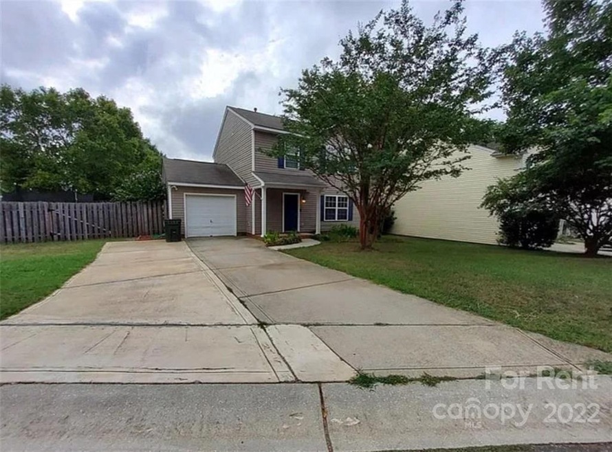 1050 Valley Forge Dr, Clover, SC 29710 - photo 1