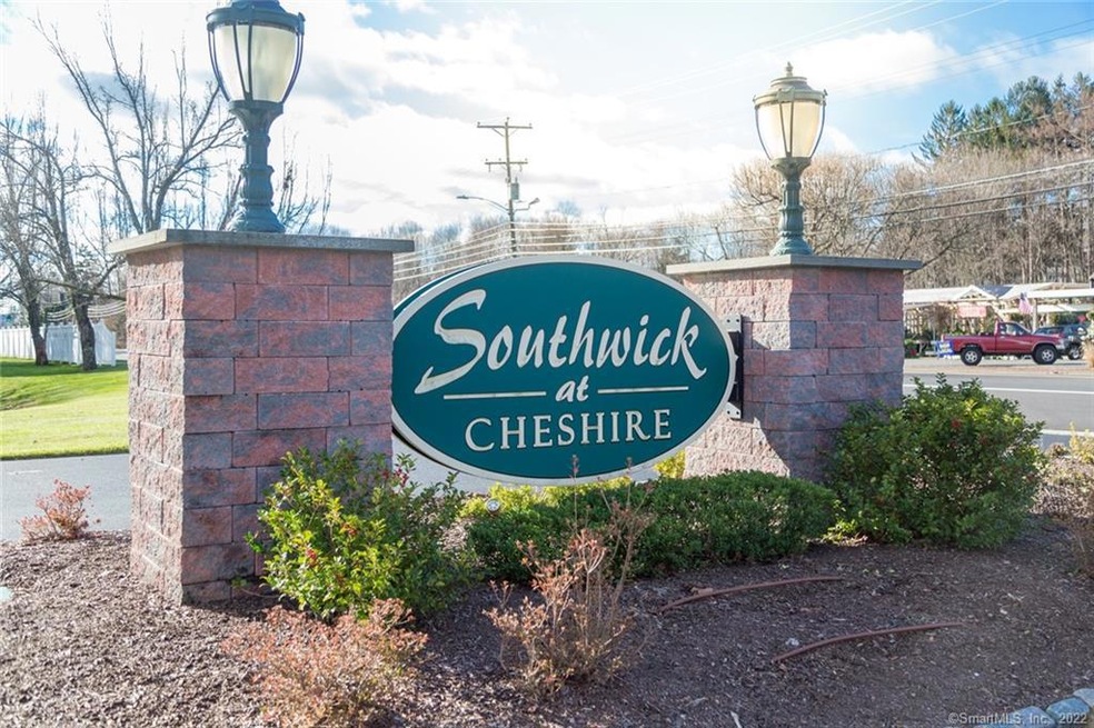 40 Southwick Ct unit 302, Cheshire, CT 06410 - photo 1