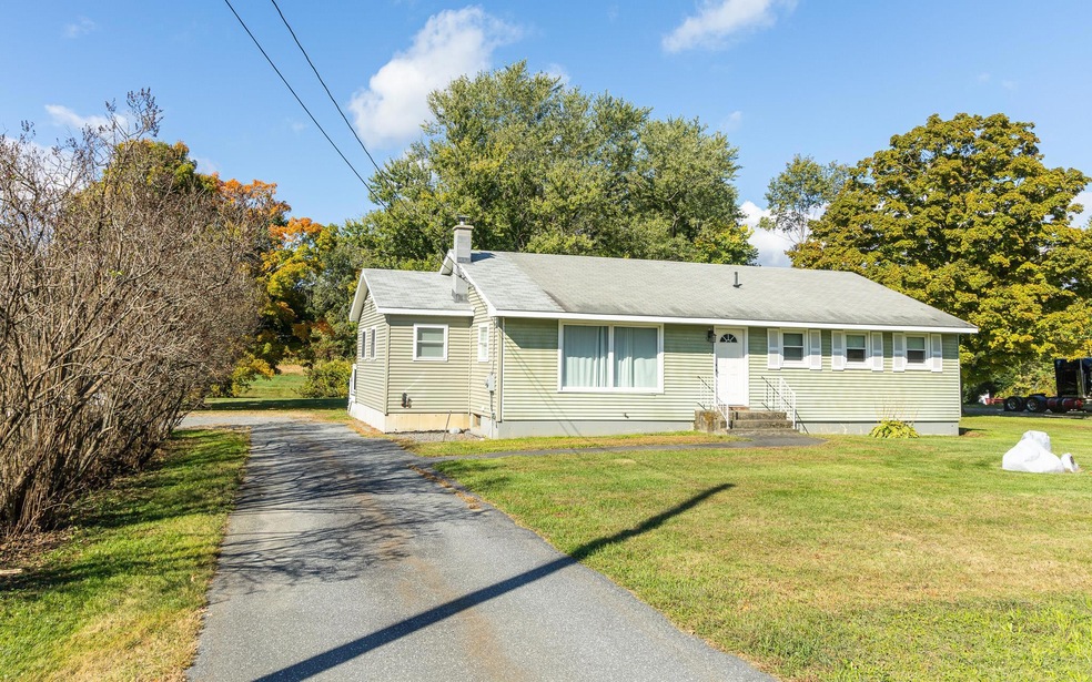 561 Main St, Walpole, NH 03608 - photo 1