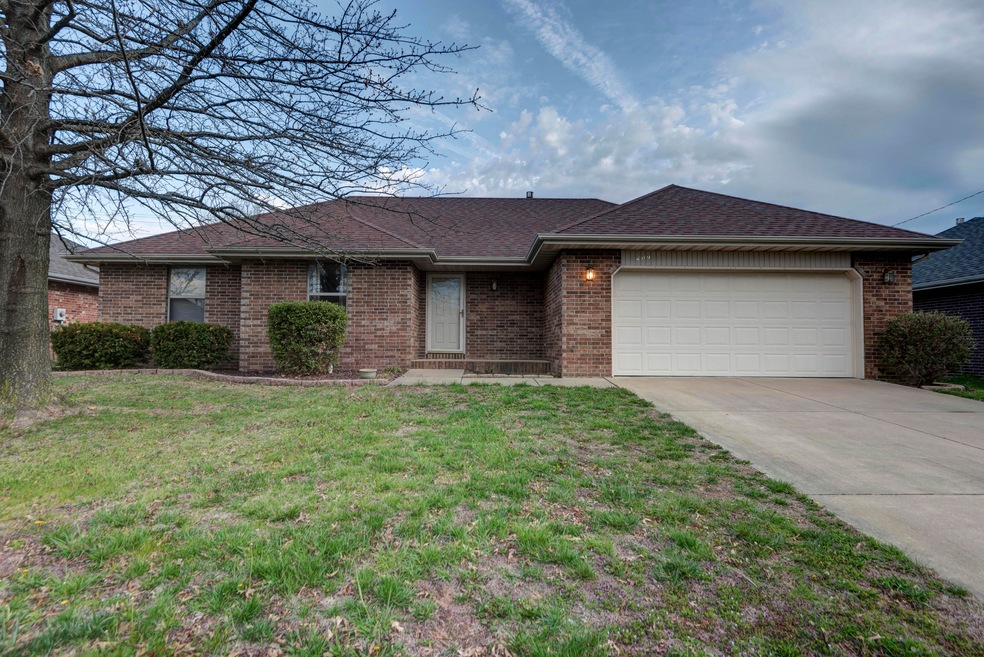 409 River Birch Ct, Nixa, MO 65714 - photo 1