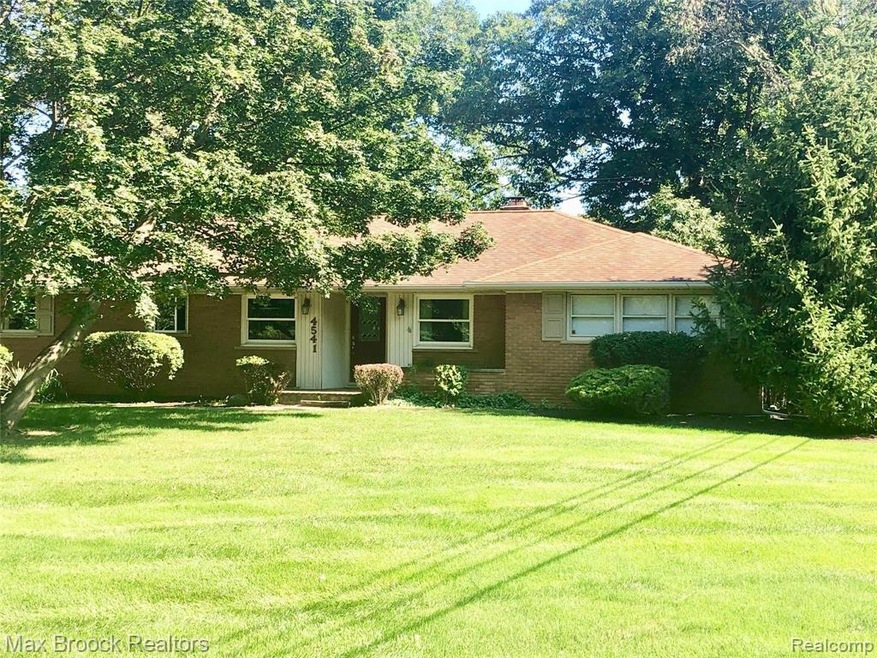 Brick ranch with finished walkout