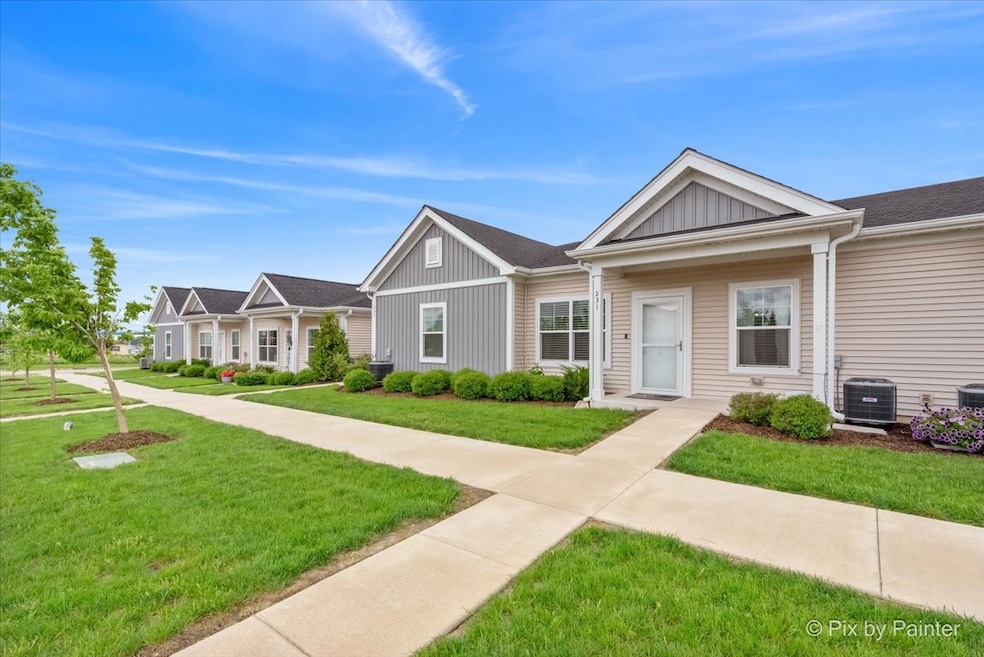 231 S Walnut St, Cortland, IL 60112 - photo 1