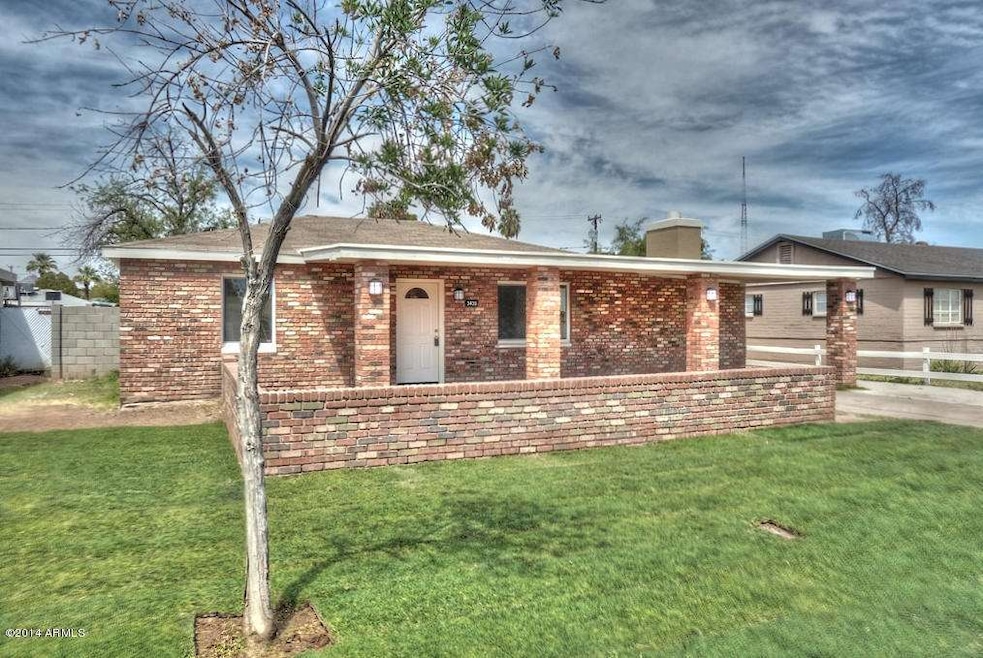 BEAUTIFUL CURB APPEAL
