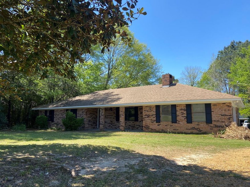 2121 Park Dr, McComb, MS 39648 - photo 1