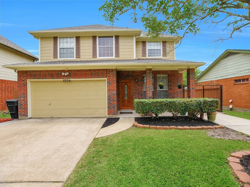 8304 Swiftwater Ln, Houston, TX 77075 - photo 1