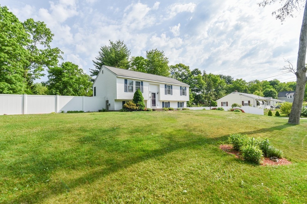 7 Harvard St, Webster, MA 01570 - photo 1