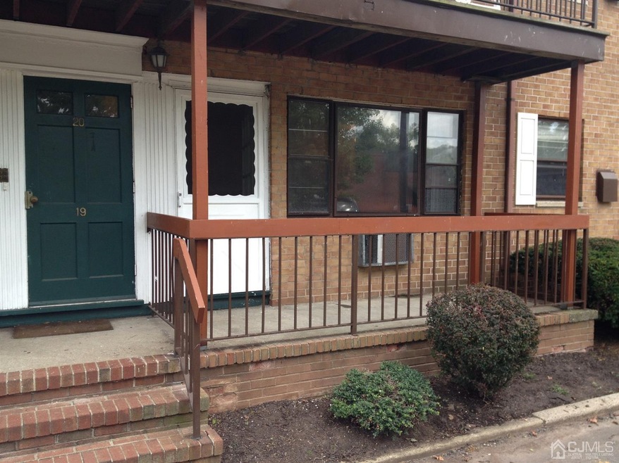 55 Gill Ln unit 19, Iselin, NJ 08830 - photo 1