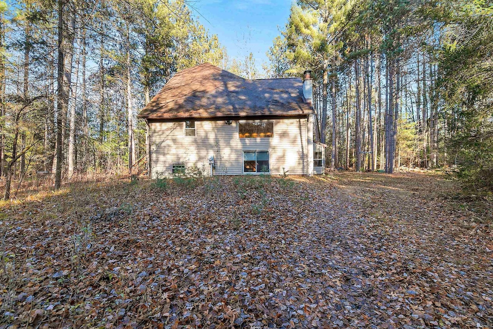 E11148 Eulrich Rd, Clintonville, WI 54929 - photo 1