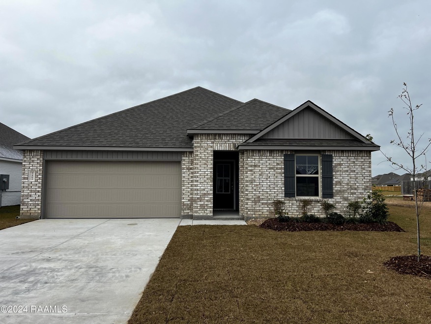 3402 Magnolia Lakes