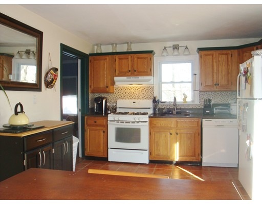 51 Botolph St unit 2, Quincy, MA 02171 - photo 1