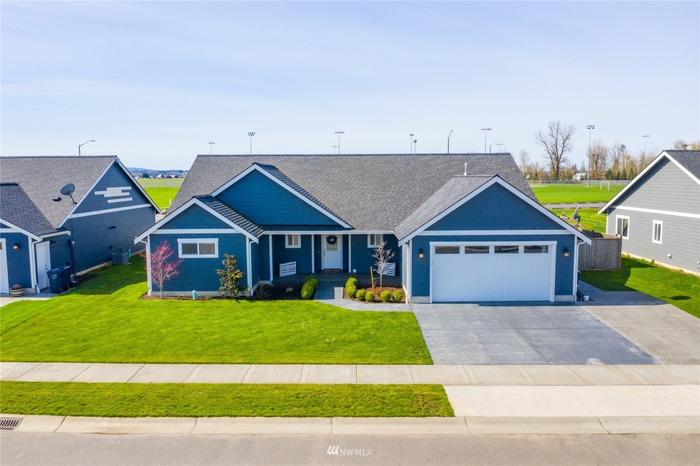 118 Cornerstone Dr, Sumas, WA 98295 - photo 1