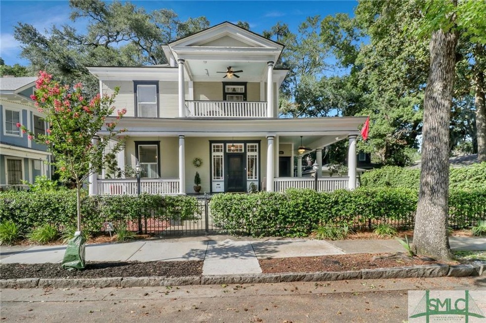 214 E 38th St, Savannah, GA 31401 - photo 1