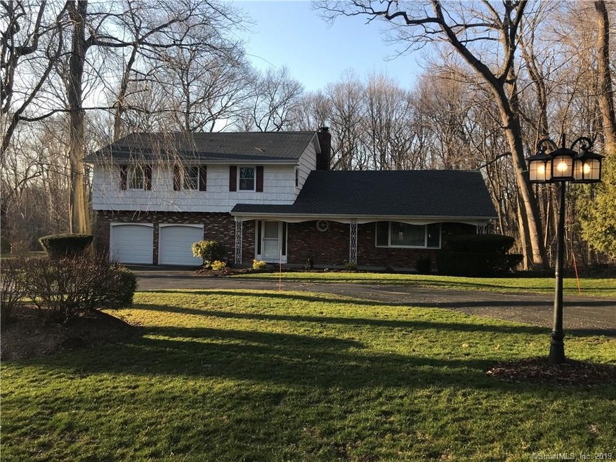 37 Partridge Ln, Trumbull, CT 06611 - photo 1