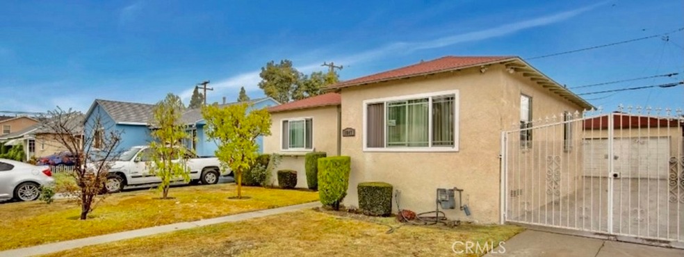 1547 E 121st St, Los Angeles, CA 90059 - photo 1