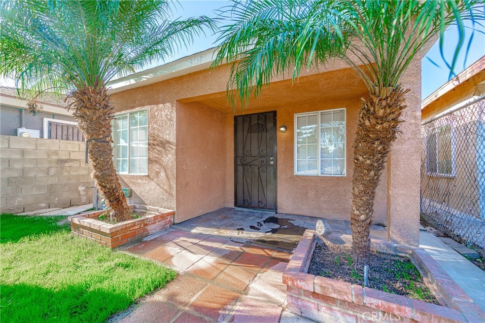 13517 S Willowbrook Ave, Compton, CA 90222 - photo 1
