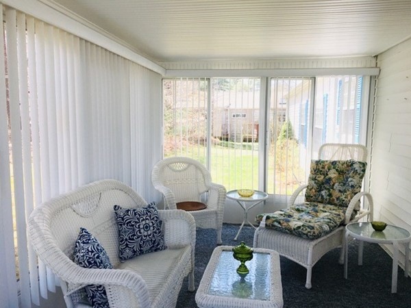 1402 Oak Point Dr, Middleboro, MA 02346 - photo 1