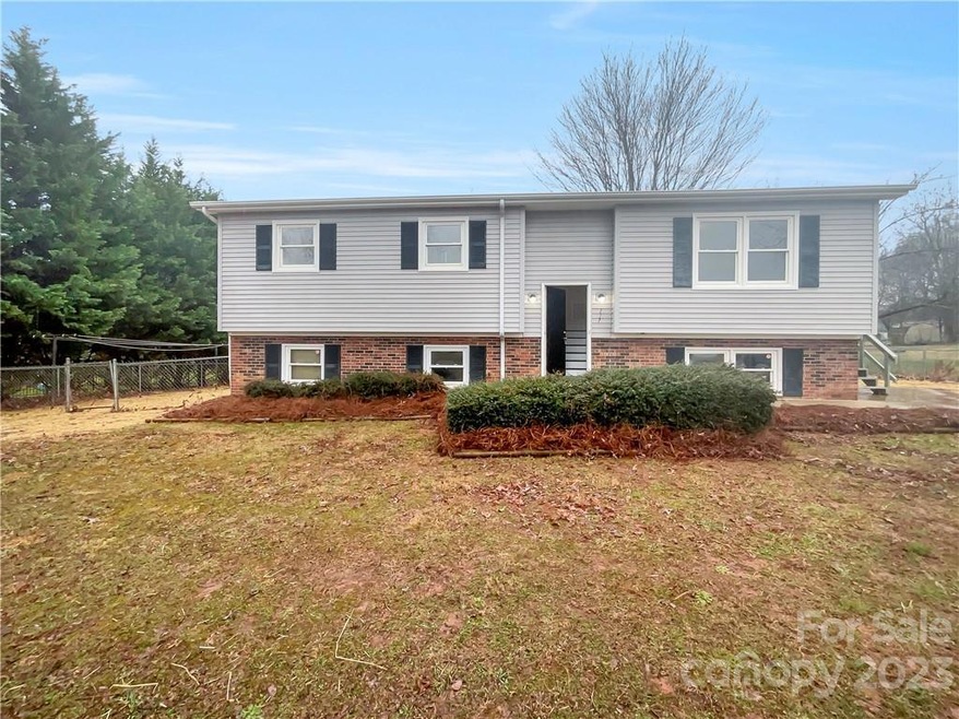 117 Bowman Rd, Statesville, NC 28625 - photo 1