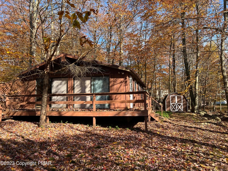 7504 Crestview Dr, Tobyhanna, PA 18466 - photo 1