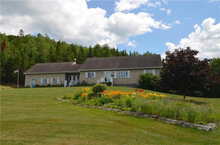 50 Wonderview exterior front