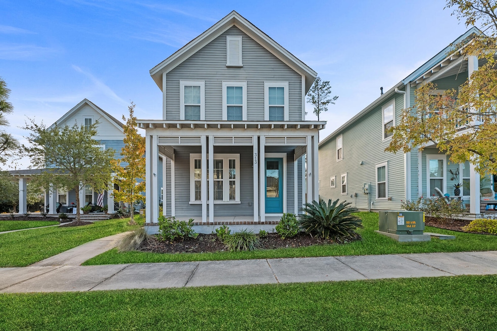 313 Oakbend Street