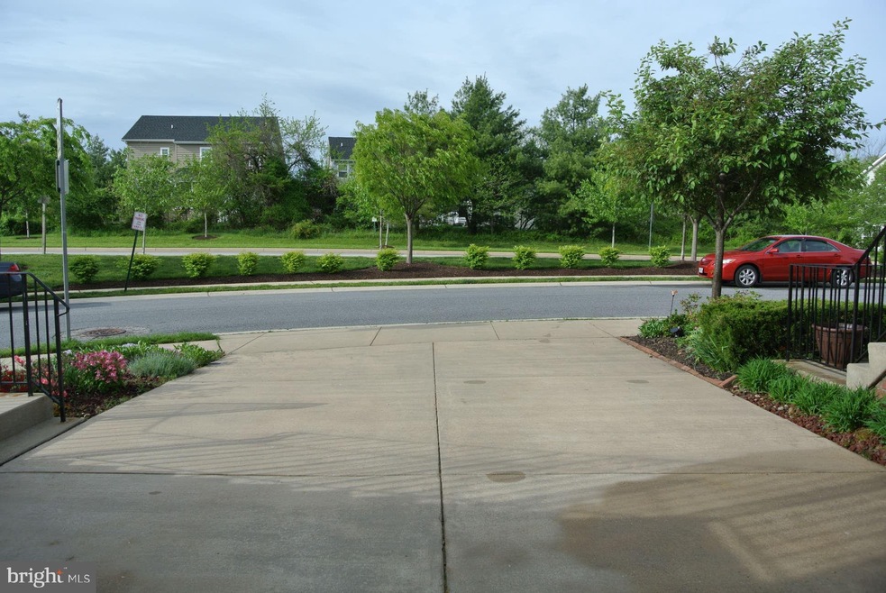 9802 Snow Bird Ln, Laurel, MD 20723 - photo 1