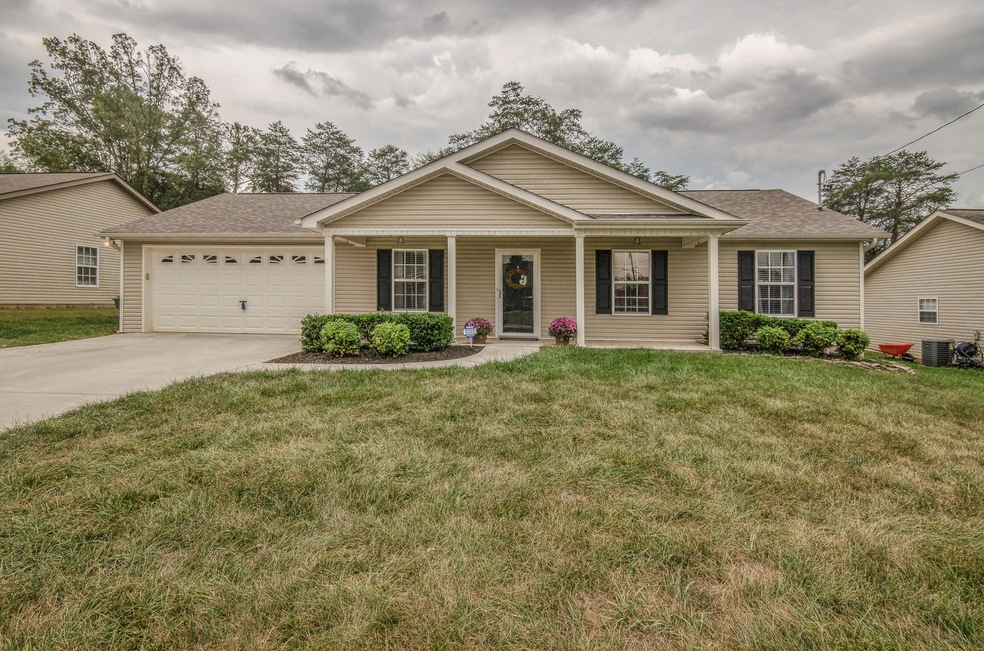 5023 Cattail Ln Corryton TN-large-002-2-