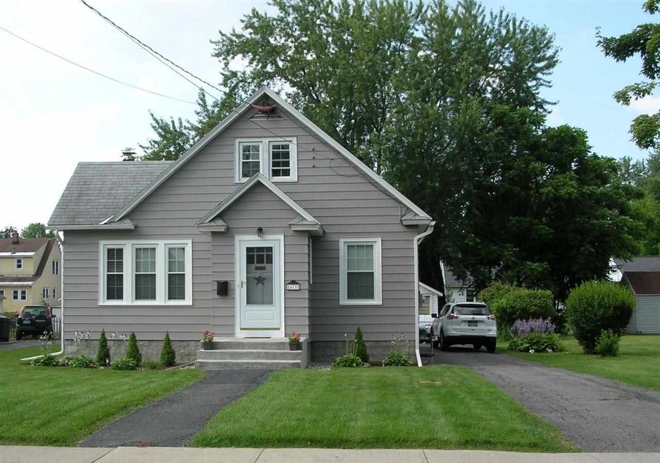 413 Glen Ave, Schenectady, NY 12302 - photo 1