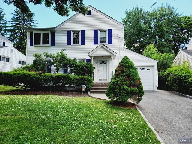 99 Kenwood Rd, River Edge, NJ 07661 - photo 1