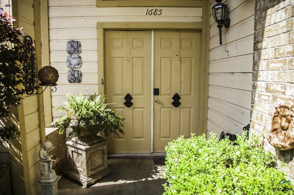 1685 Eaglewood Dr, Tyler, TX 75703 - photo 1