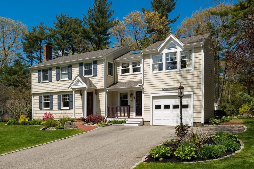 11 Plymouth River Rd, Hingham, MA 02043 - photo 1