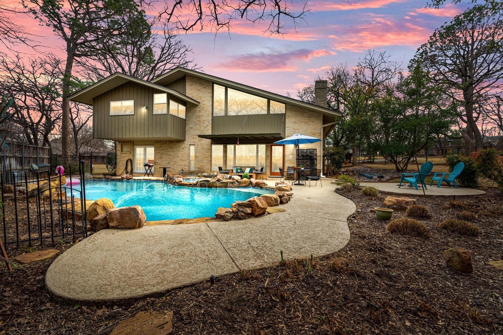 2315 Southridge Dr, Denton, TX 76205 - photo 1