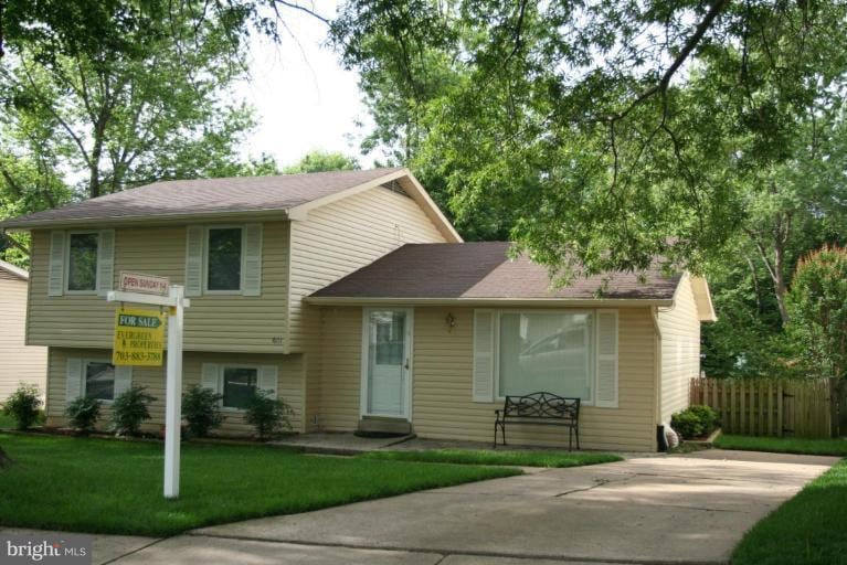 6111 Windward Dr, Burke, VA 22015 - photo 1