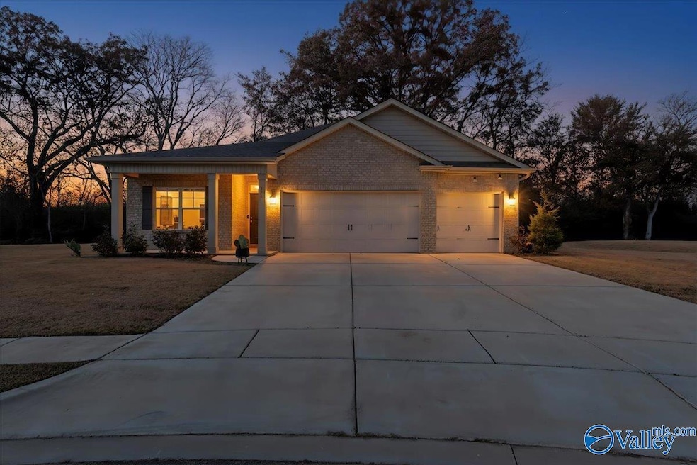 128 Canonbury Dr, New Market, AL 35761 - photo 1