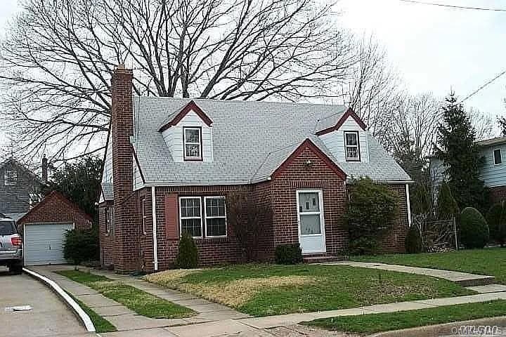 120 Fairfield Ave, Mineola, NY 11501 - photo 1