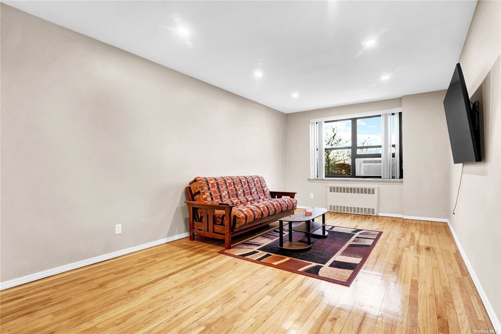 2620 141st St unit 3C, Flushing, NY 11354 - photo 1