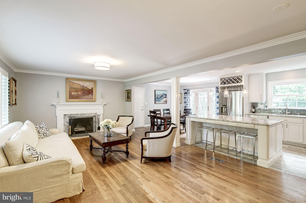 1113 Priscilla Ln, Alexandria, VA 22308 - photo 1