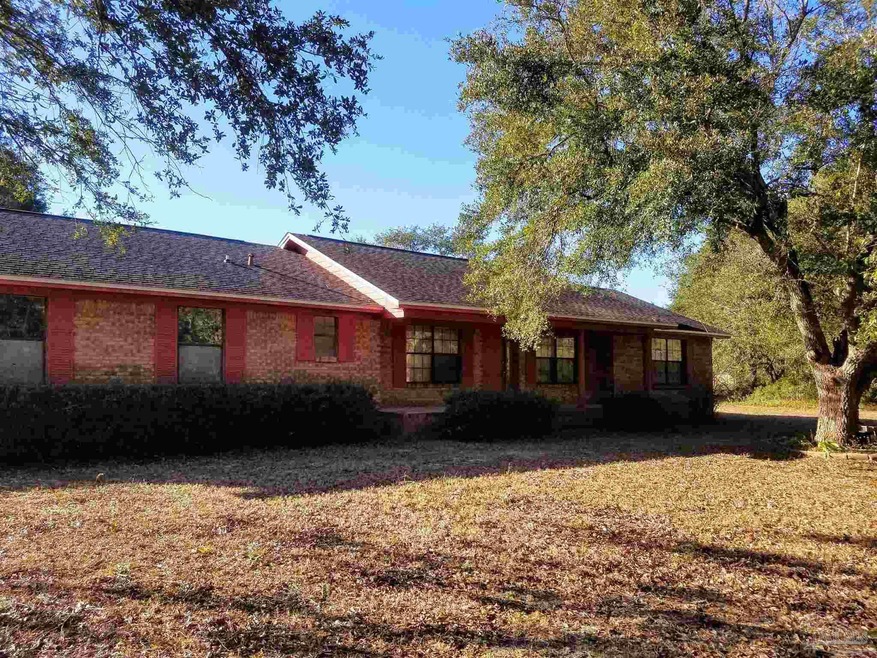 1832 Tillman Ln, Pensacola, FL 32526 - photo 1