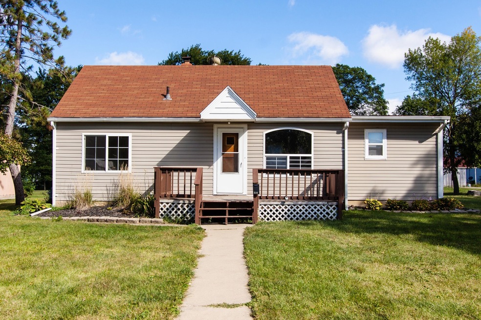 316 Crittenden St, Chenoa, IL 61726 - photo 1