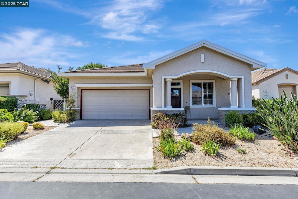 Sold $560,000 • Co-Listing Agent